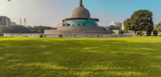 Patna is an Ancient city that Sprawls along the South bank of the Ganges River in Bihar